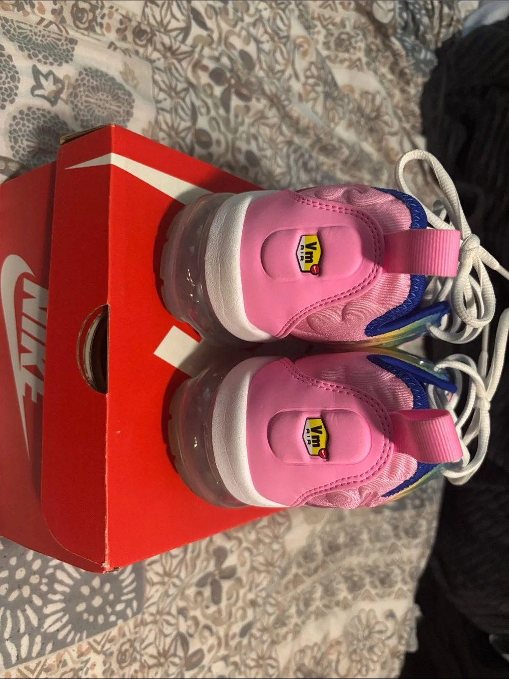Nike Wonens Gradient Rainbow Sneakers - Pink, Yellow, Blue